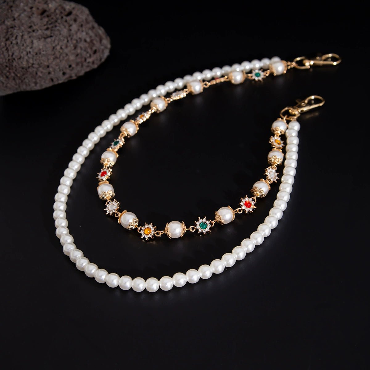 Blossoms Pearl Pants Chain Pendant - Thrashink